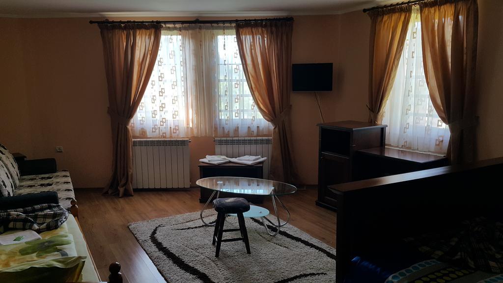 Guest House Maria Koprivștița Exterior foto